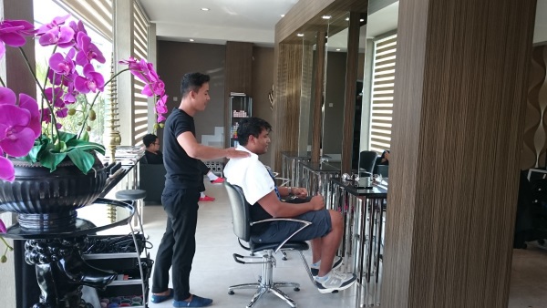 Spoiled Hairdressers  bali